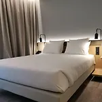 Novotel Centro Hotel 4*
