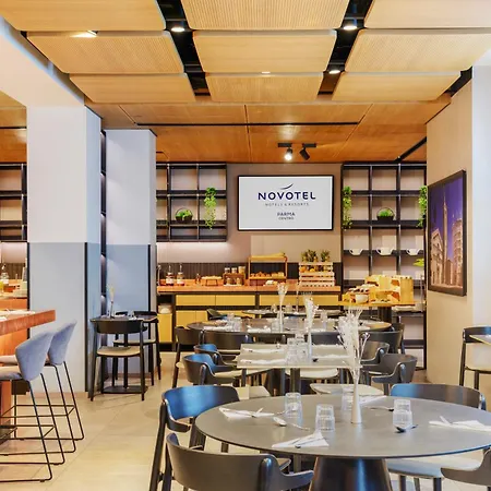 Отель Novotel Centro 4*