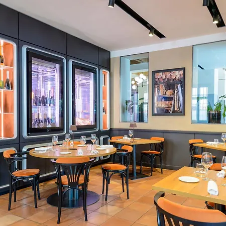 Отель Novotel Centro 4*