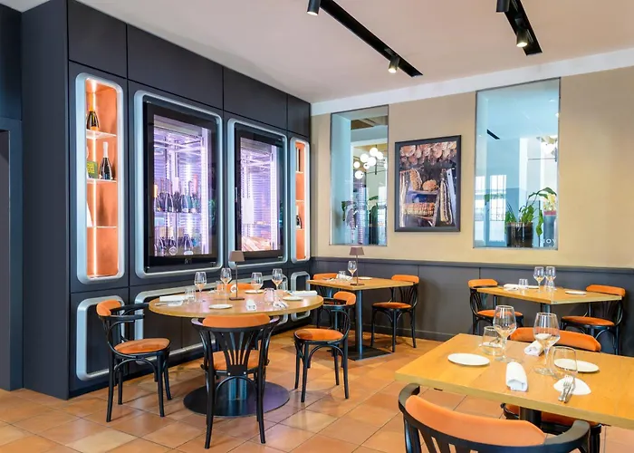 호텔 Novotel Centro 4*