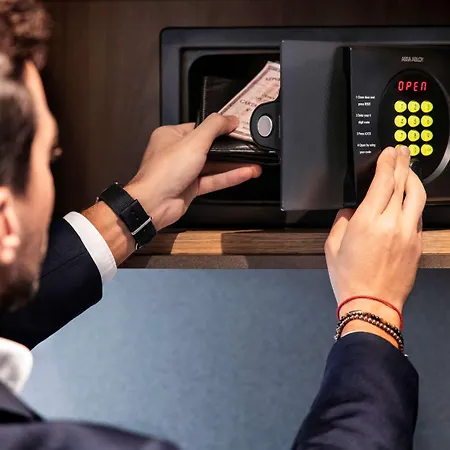 Novotel Centro Hotel 4*