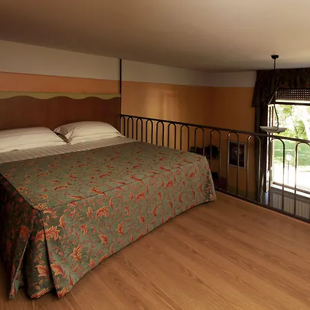 فندق Novotel Centro 4*