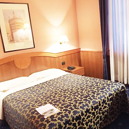 فندق Novotel Centro 4*