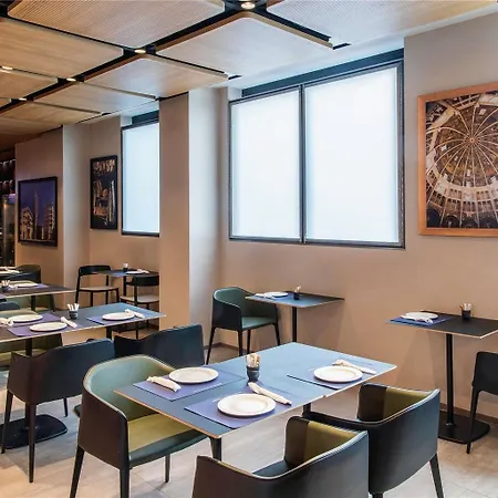 Novotel Centro 4*